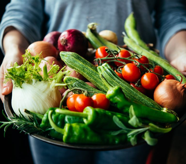 How Eating Your Greens Improve Menopausal Symptoms vegie